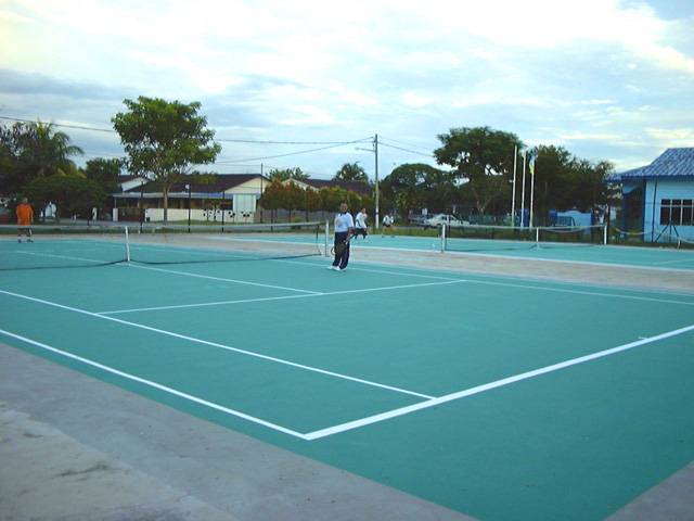 tennis fibre court 5 : Tennis court lines are drawns. (UV resistant) 