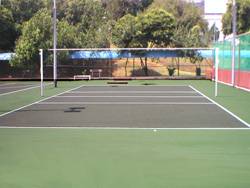 Straight view of University Islam's volleyball court.