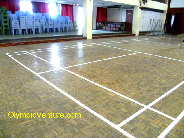 Layout White Lines for 6 Badminton Court for Chong Hwa Independent High School